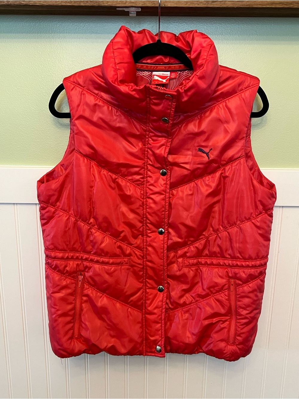 Puma Sportlifestyle Red Puffer Vest Funnel Neck Size Large